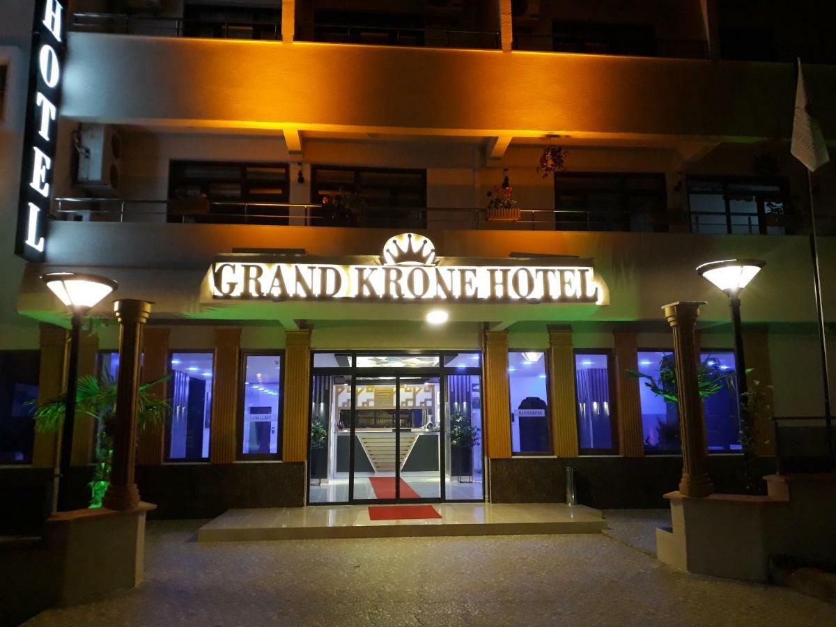 Grand Krone Hotel Cinarcik Exterior foto